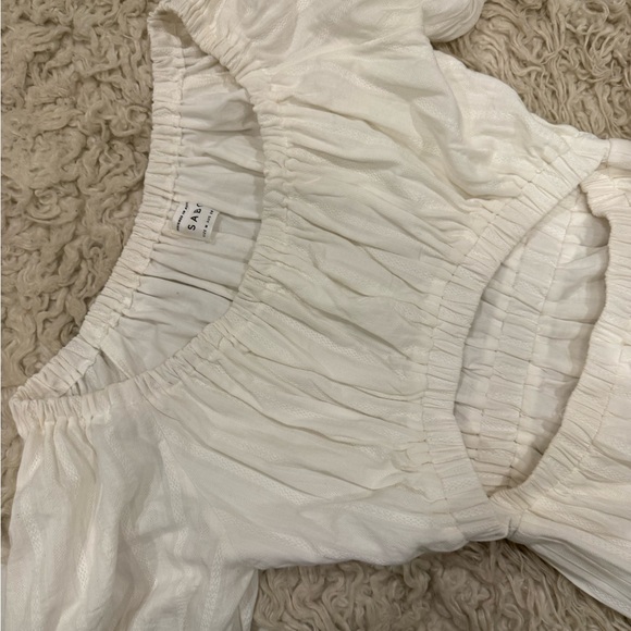 Sabo Skirt White Off-Shoulder Maxi Dress - Picture 6 of 6